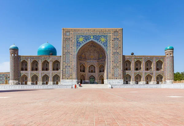 Tilya 고리 Madrasah 사마르칸트, 우즈베키스탄 — 스톡 사진