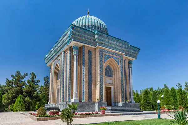 Mausoleum van Imam-al-Matrudiy in Samarkand, Oezbekistan — Stockfoto