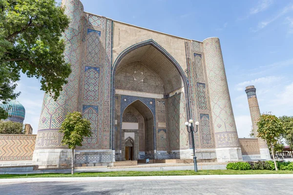 毕比汗清真寺在撒马尔罕，乌兹别克斯坦 — 图库照片