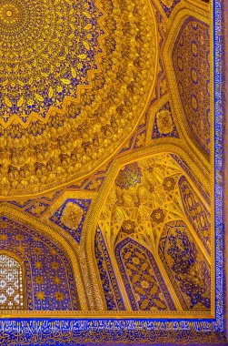 Tilya Kori medrese, Samarkand, Uzbekista kubbesinde altın Mozaik