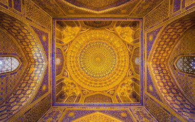 Tilya Kori medrese, Samarkand, Uzbekista kubbesinde altın Mozaik