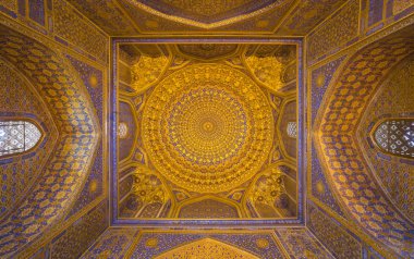 Tilya Kori medrese, Samarkand, Uzbekista kubbesinde altın Mozaik