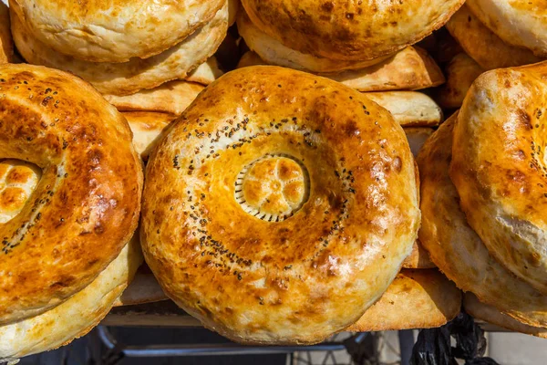 Hagyományos kenyér, Üzbegisztán — Stock Fotó