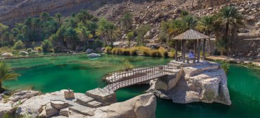 Zümrüt havuzları Wadi Bani Khalid, Umman
