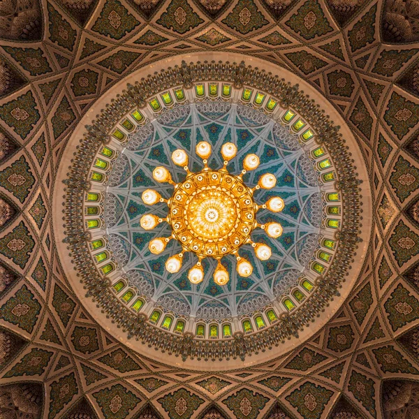 Sultan qaboos grand moskee in muscat, oman — Stockfoto