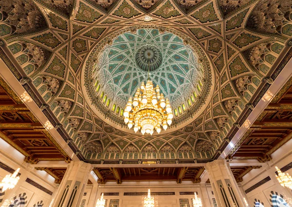 muscat, oman Sultan qaboos Ulu Camii