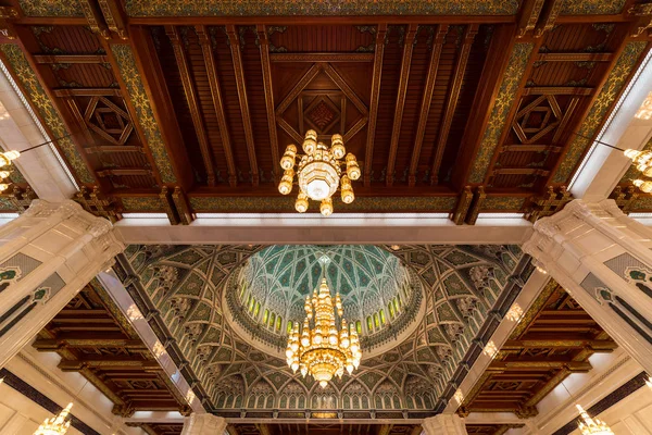 muscat, oman Sultan qaboos Ulu Camii