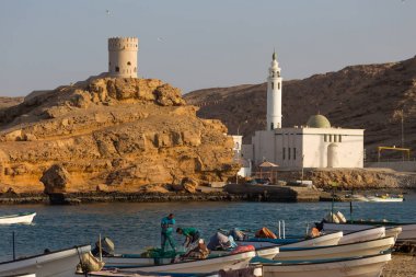 Balıkçılar, Umman, Sur bağlantı noktası