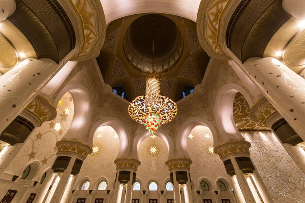 Grande Moschea Sheikh Zayed ad Abu Dhabi, Emirati Arabi Uniti — Foto Stock