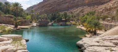 Zümrüt havuzları Wadi Bani Khalid, Umman