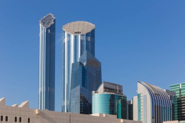 Abu Dabi gökdelenlerin panoramik görünüm