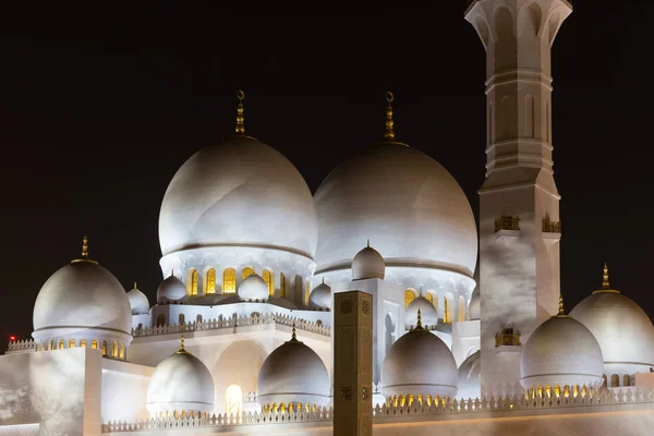 Великая мечеть Шейха Зайеда — стоковое фото
