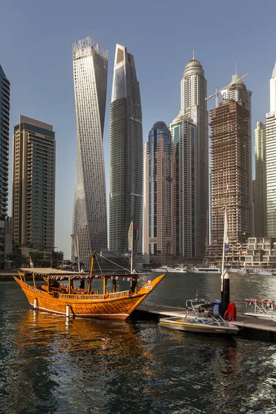 Vista panorâmica da Marina do Dubai, nos EAU — Fotografia de Stock