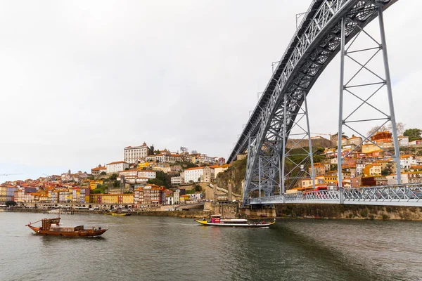 De Dom Luis I brug, Porto, Portugal — Stockfoto