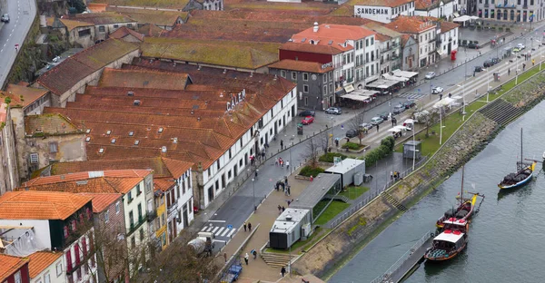 Panoramik Douro nehir ve Vila Nova de Gaia Ribeira, Porto, Portekiz Mahallesi