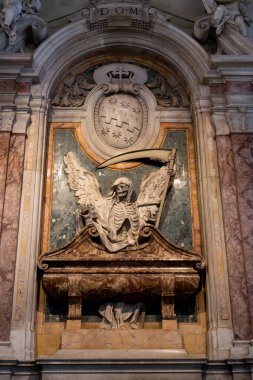 Roma, İtalya - 25 Nisan 2016: Roma, İtalya 'da bir Katolik kilisesi olan ve Michelangelo' nun Musa heykelinin evi olarak bilinen Aziz Peter in Chains