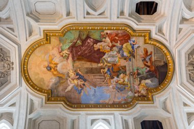 Roma, İtalya - 25 Nisan 2016: Roma, İtalya 'da bir Katolik kilisesi olan ve Michelangelo' nun Musa heykelinin evi olarak bilinen Aziz Peter in Chains