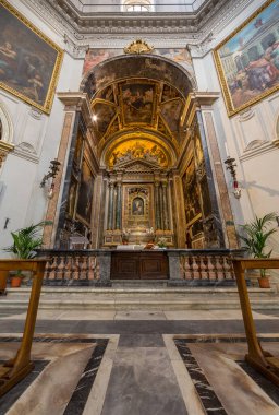 Roma, İtalya - 25 Nisan 2016: Santa Maria della Pace, Roma, İtalya 'da bir kilise