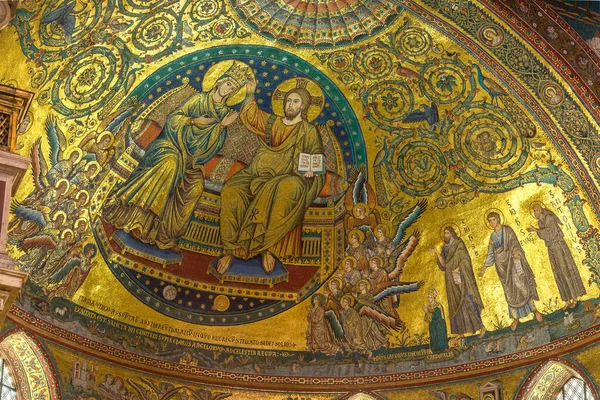 Roma, İtalya - 23 Nisan 2016: Saint Mary Major Bazilikası, Roma, İtalya
