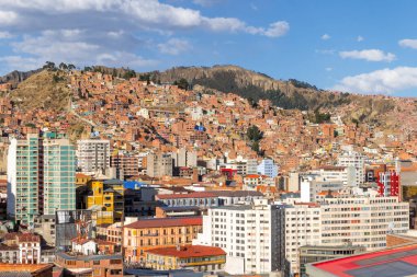 Bolivya 'daki La Paz' ın panoramik manzarası. La Paz dünyanın en yüksek başkentidir..
