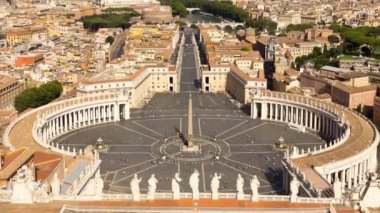 Vatikan 'ın Roma kentindeki Aziz Peter Meydanı' nın (Piazza San Pietro Meydanı) zaman aşımı