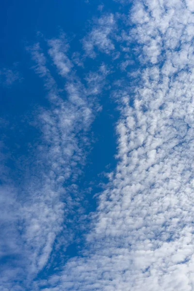 Cielo Azul Con Nubes Primavera — Foto de Stock