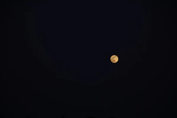 Měsíc Temné Obloze — Stock fotografie