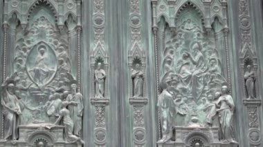 Duomo, katedral Santa Maria del Fiore. Mimari Detaylar. 4k.