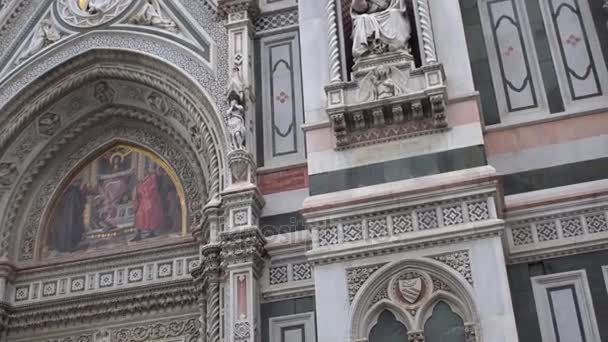 Cathédrale Santa Maria del Fiore. Détails architecturaux. 4K .