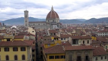 Floransa ve Duomo Katedrali Santa Maria del Fiore güzel havadan görünümü. İtalya.
