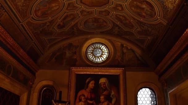 Florencja, Włochy - listopad 2016: Piękny złoty sufit z Palazzo Vecchio. Wnętrze z Palazzo Vecchio. — Wideo stockowe