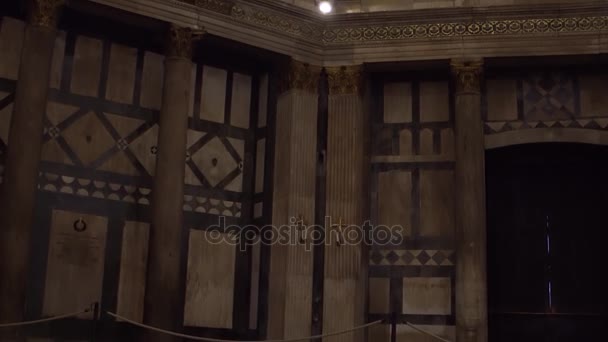 Florenz, italien - november 2016: innenraum von battistero di san giovanni. — Stockvideo