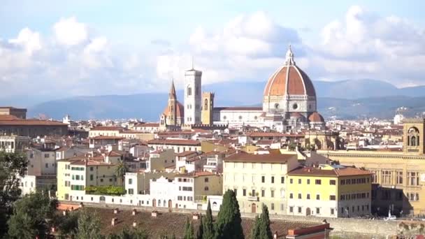 Güzel manzaralarını Floransa ve katedral Santa Maria del Fiore, Florence, İtalya. — Stok video