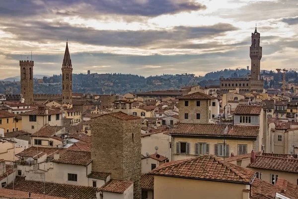 Gözlem platformu Duomo, katedral Santa Maria del Fiore Floransa güzel havadan görünümü. — Stok fotoğraf