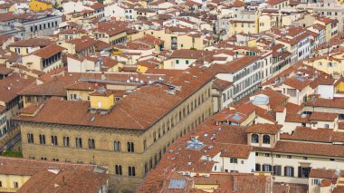 Leyleklerin eski Floransa gözlem platformu Duomo, katedral Santa Maria del Fiore gördüm evler.
