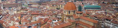 İtalya. Florence. Gözlem platformu Duomo, katedral Santa Maria del Fiore görülen panoramik görünüm.