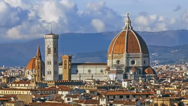 Florence and Cathedral Santa Maria del Fiore, evening, Florence, Italy. Clouds, time-lapse. — Stock Video