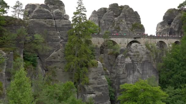 Sakson İsviçre Ulusal Parkı, Bastei — Stok video