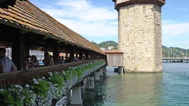 Lucerne, İsviçre - 04 Temmuz 2017: Görünüm tarihi Lucerne Şehir Merkezi, İsviçre. Dört kanton canton Lucerne ve aynı adı taşıyan İlçe parçası başkentidir.