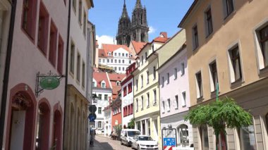 Meissen, Almanya - 04 Temmuz 2017: Görünümünü tarihi Meissen city center, Almanya. Meissen serbest devlet Saksonya, Doğu Almanya'da Elbe Nehri'nin her iki kıyısında bir şehirdir.