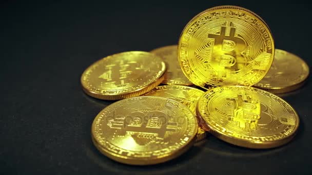 Kryptowährung Gold Bitcoins - btc - Bitcoin. Makroaufnahmen Kryptowährung Bitcoin Coins. — Stockvideo