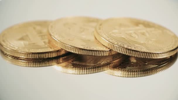 Крипто валюти монета золота Bitcoins - БТД - біт. Макрос постріли крипто валюти Bitcoin монети обертається. Безшовні циклічного відтворення. — стокове відео