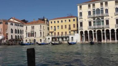 Venice, İtalya - Ekim, 2017: Görkemli büyük kanal Venedik ve su trafik, Venedik, İtalya.
