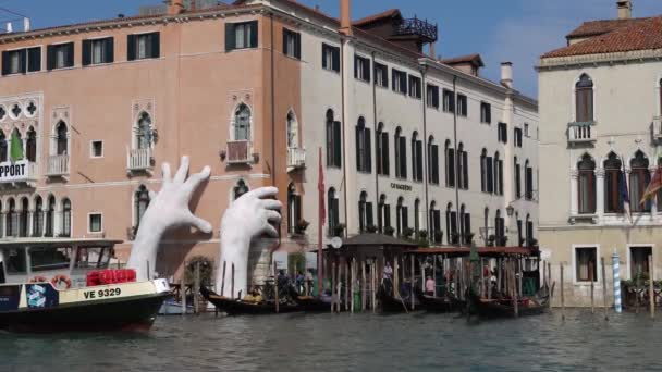 VENISE, ITALIE - OCTOBRE 2017 : Majestueux grand canal de Venise et trafic fluvial, Venise, Italie . — Video