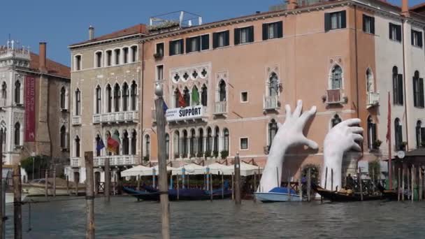 Venedig, Italien - Oktober 2017: majestätischer Canal Grande in Venedig und Wasserverkehr, Venedig, Italien. — Stockvideo