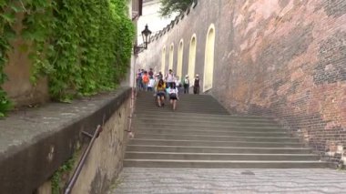 Prague, Çek Cumhuriyeti - Temmuz 2017: mimari ve trafik Prag, Çek Cumhuriyeti.