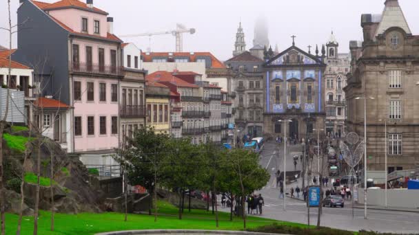 Porto, 2018 yaklaşık: Porto eski şehrin panoramik görünümü. Portekiz, Porto Ribeiras görüntüleyin. Panorama eski şehir Porto River Duoro. — Stok video
