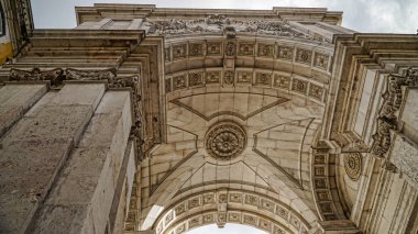 Arc Augusta, Arc de Triomphe, Lizbon, Portekiz ararken. Lizbon kıta Avrupası'nın en batı şehir ve Atlantik Sahili boyunca tek kişi olduğunu.