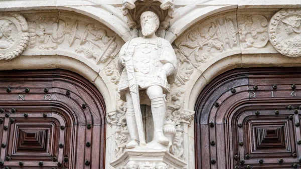 Detalles arquitectónicos del Monasterio de Jerónimos o Monasterio de Jerónimos,, Lisboa, Portugal. Lisboa es la capital más occidental de Europa continental y la única a lo largo de la costa atlántica . — Foto de Stock