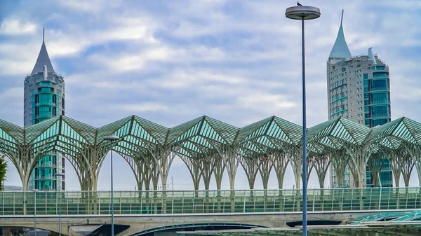 Lisbon, Portekiz - Aralık, 30, 2017 - Oriente istasyonu Santiago Calatrava tarafından Modern mimari.